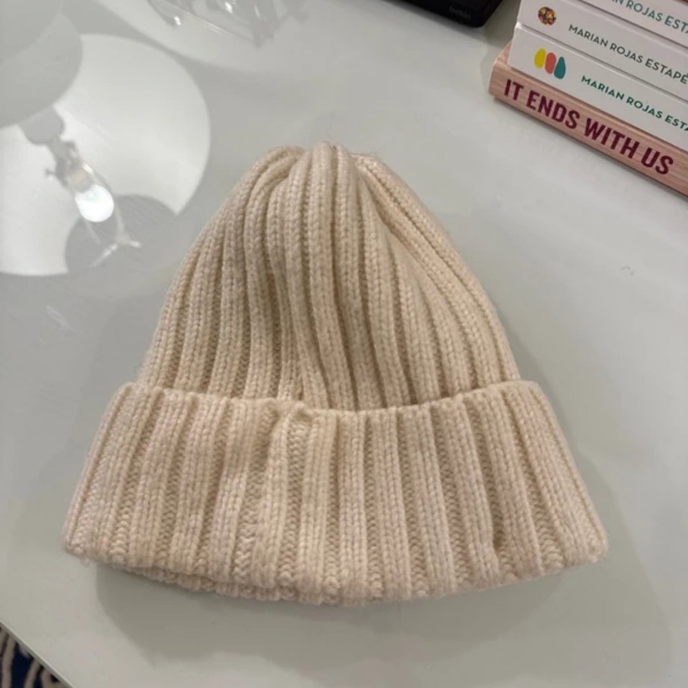 H&M Cream Ribbed Knit Beanie